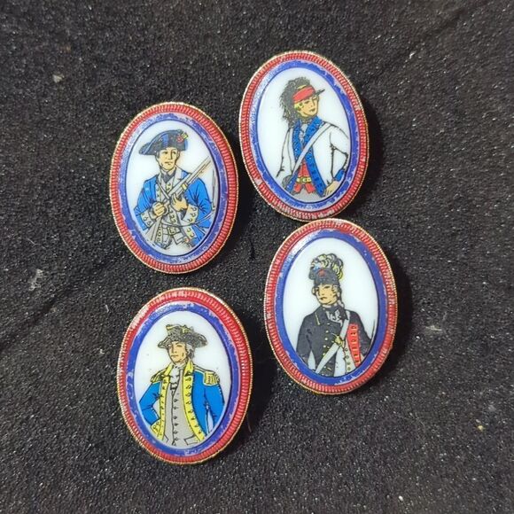 Antique 5 Vintage Patriotic Military Enamel Buttons broaches. - Picture 1 of 6